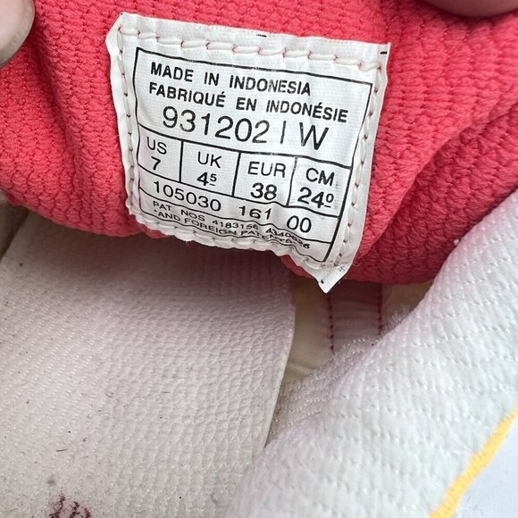 Vintage Nike Icarus Women Size 7 White Red Yellow Sneaker Made In Indonesia - Picture 11 of 12